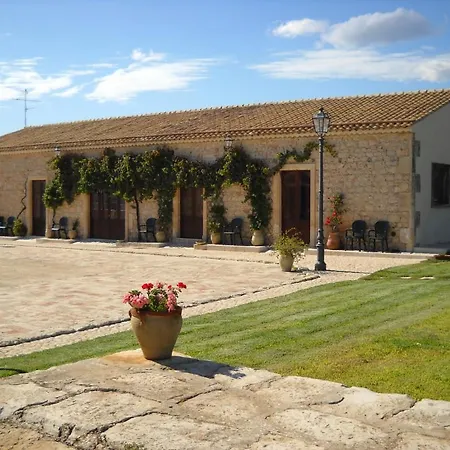Casa di campagna Masseria Sul Mare Avola