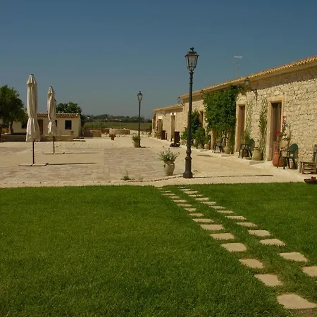Casa di campagna Masseria Sul Mare Avola